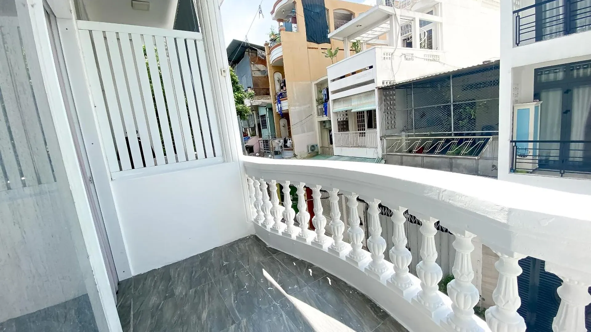 B-Homeaway Ho Chi Minh City 0*,  Vietnam